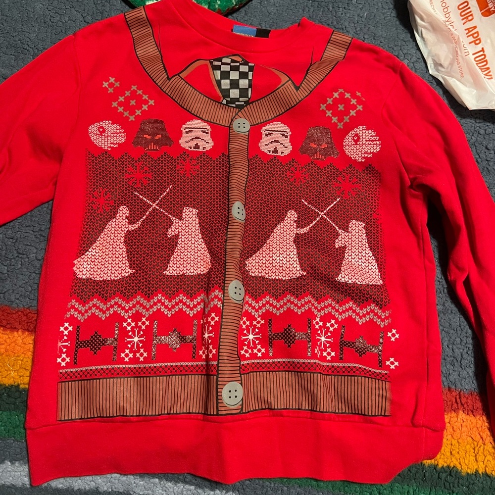 🍫Fleece lined Star Wars Christmas crewneck